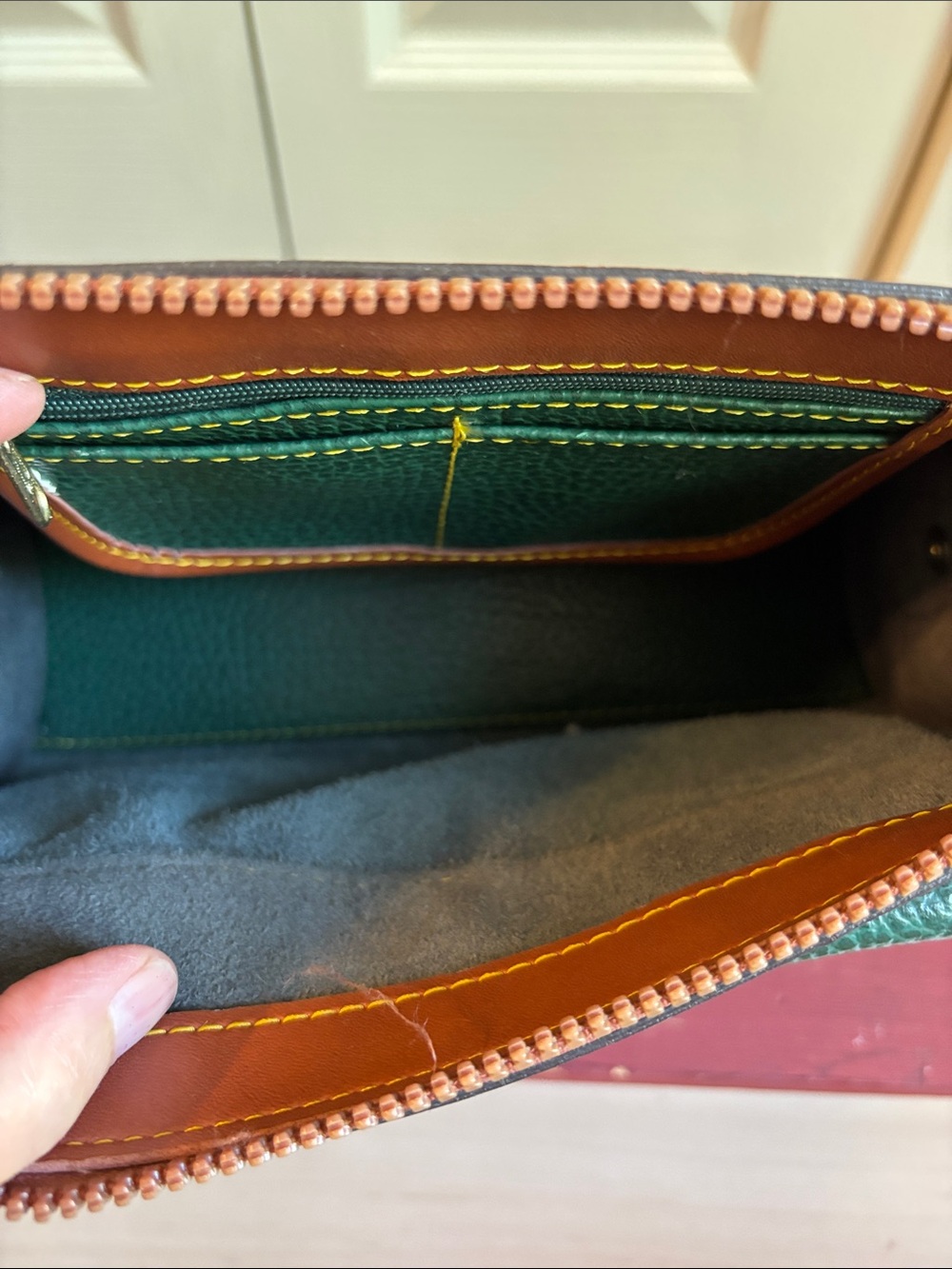 Dooney & Bourke Green and Tan Leather Satchel Shoulder crossbody Bag - Picture 11 of 15